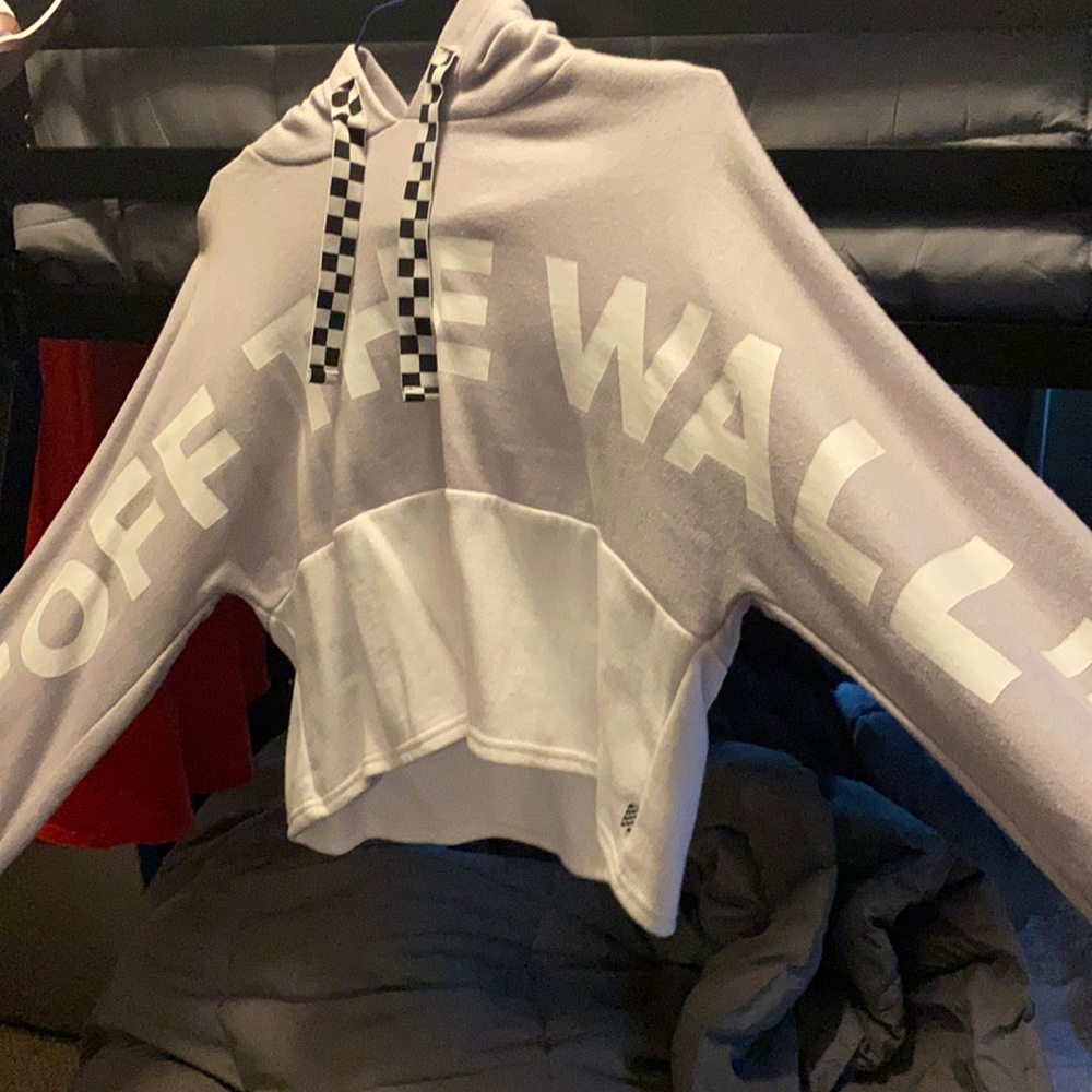 vans off the wall cropped hoodie